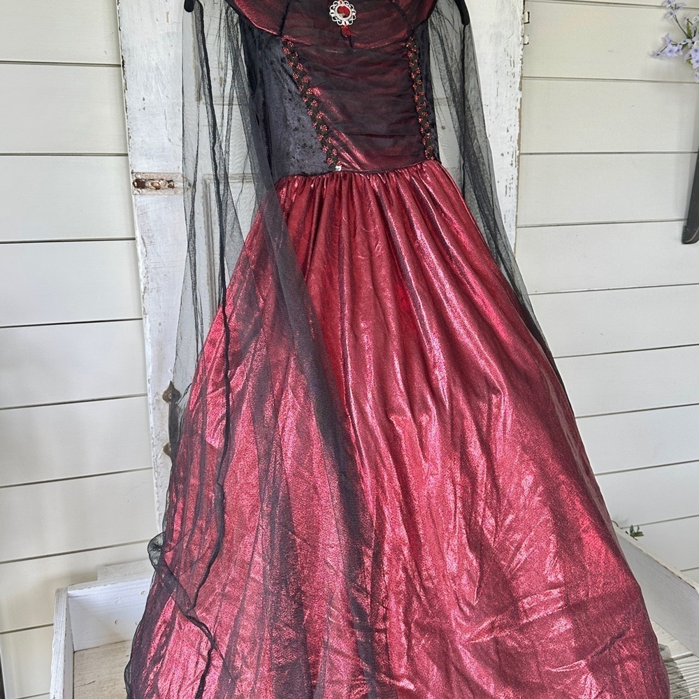 HALLOW’S EVE, GIRLS WITCH COSTUME.LONG DRESS WITH HOOP,IN RED/BLACK.SIZE S(7-8) - Picture 5 of 11
